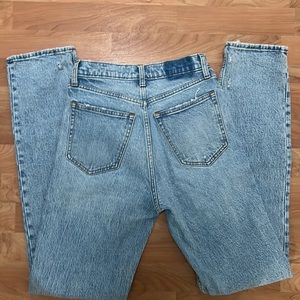 Abercrombie Ultra High Rise 90s straight jeans